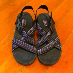 Skechers reggae sandals